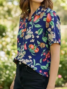 Vintage fruit top